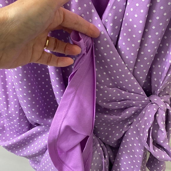 Faux Wrap Dress size medium violet with white polka dots NWT - Picture 4 of 4